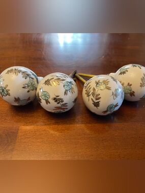 Set of 4 Flowering Fern Drawer Pulls
